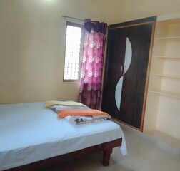 Bedroom 2 - AC