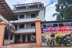 New Thakurbari Guest House and Restaurant, Asansol