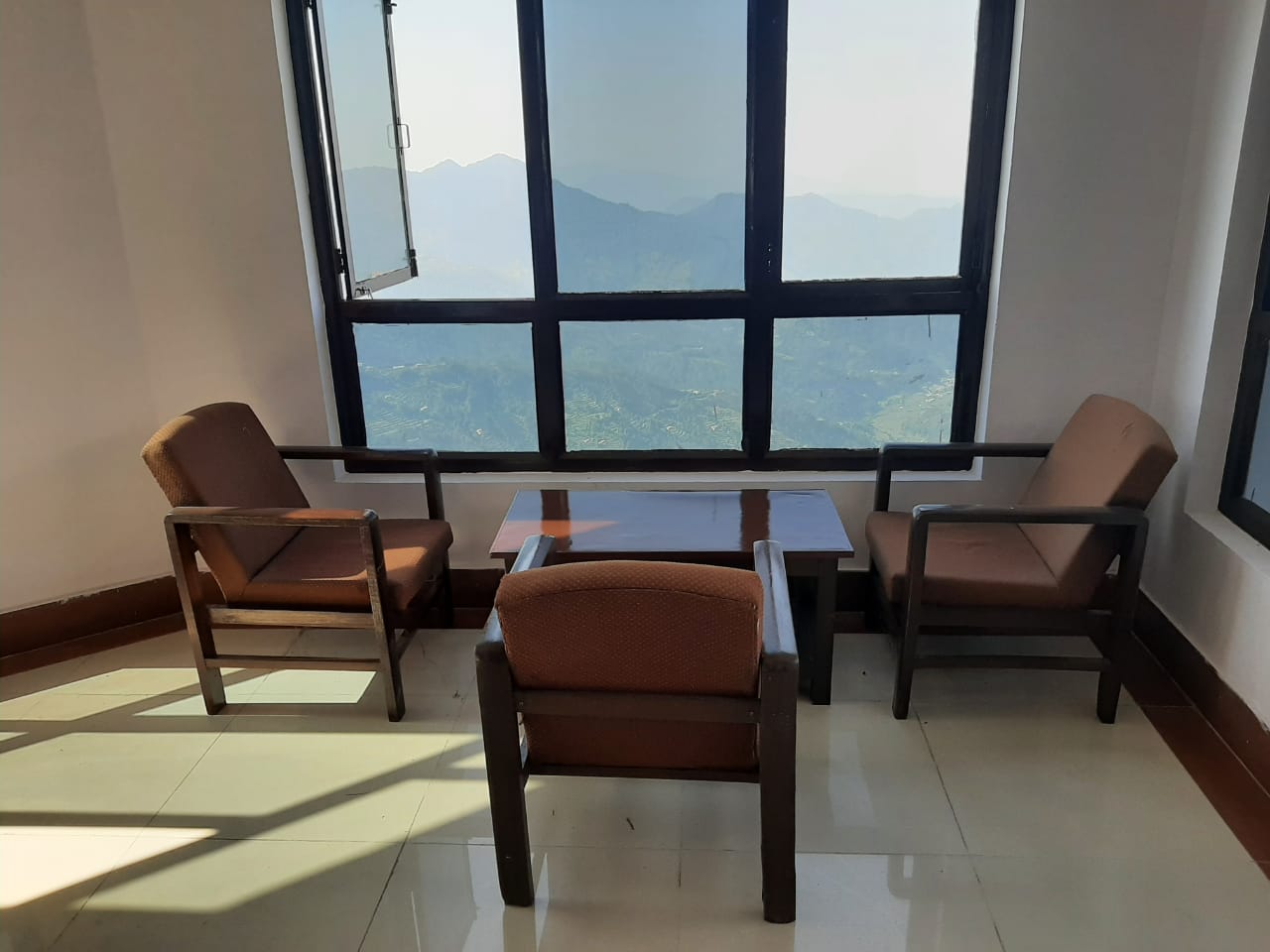 Himachalas Boutique Hotel & Stays - Tap to explore photos