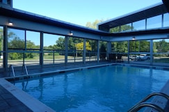 Holiday Inn Express & Suites MILFORD, New Haven