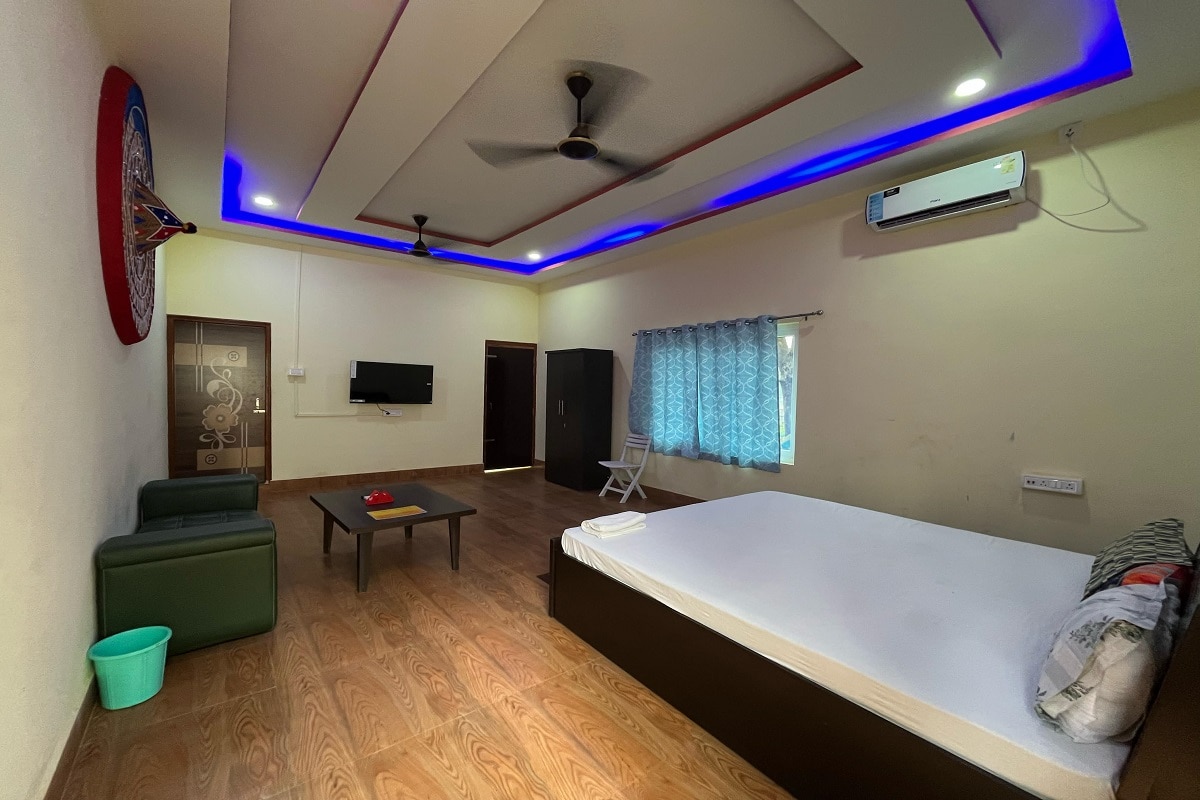 Shankar Resort - Tap to explore photos