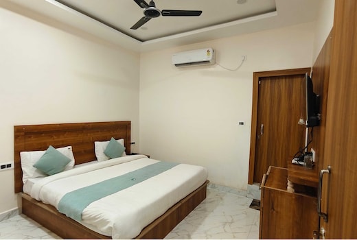 Hotel O Madhvam