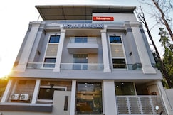 FabHotel Adiyogi Aura, Indore