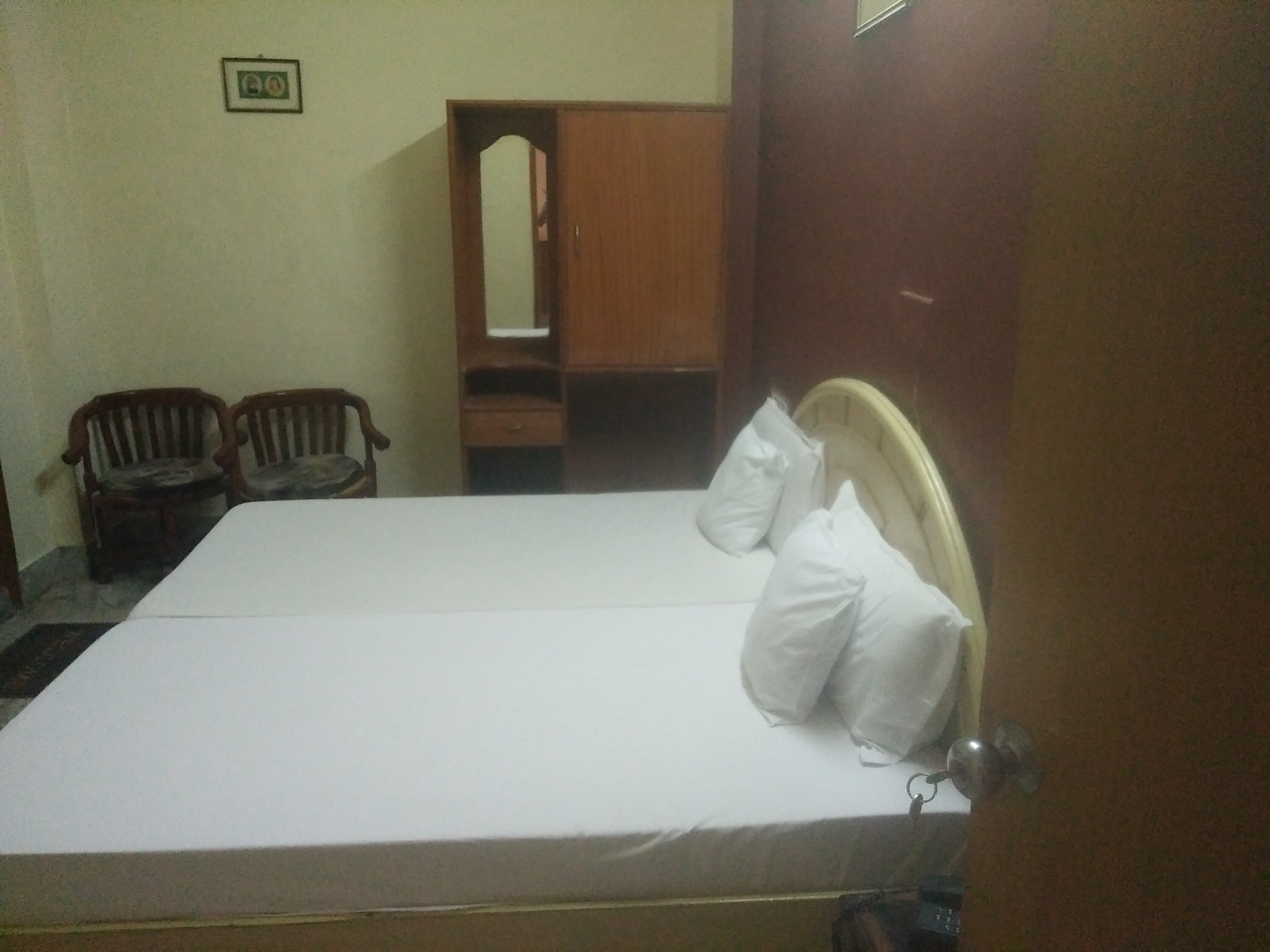 Hotel Dev Palace Bikaner - Tap to explore photos