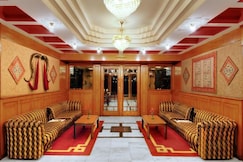 Shingar Regency Manali (Centrally Located with Private Balconies), Manali