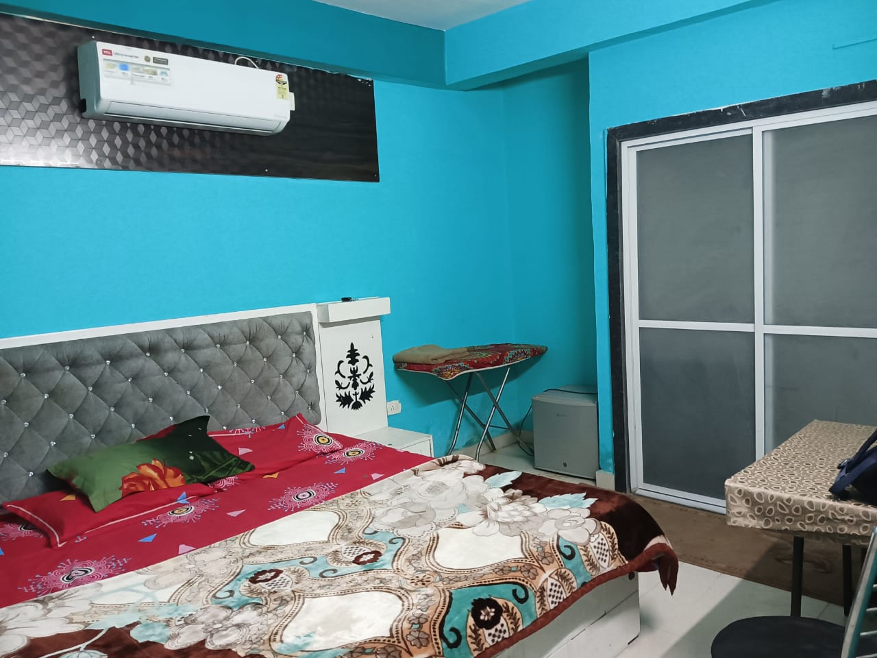 Karibu Homestay - Tap to explore photos