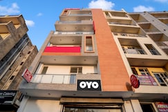 Hotel O Elite Signature, Noida