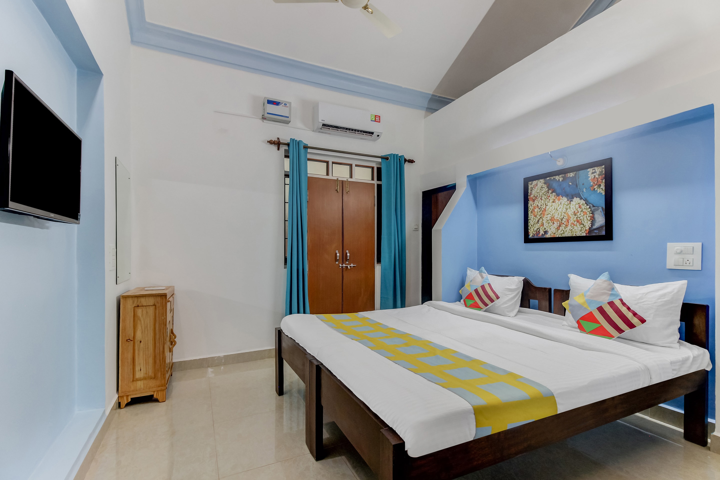 Hotel O Amigo Guest House - Tap to explore photos