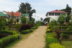 Hotel Woodside, Yelagiri