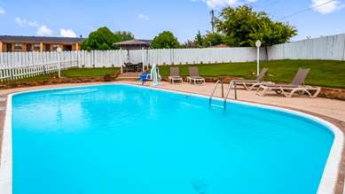 Best Western Decatur Inn - Tap to explore photos