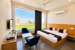 Hotel Olive Sunny Enclave, Near Airport Road, Mohali, Kharar
