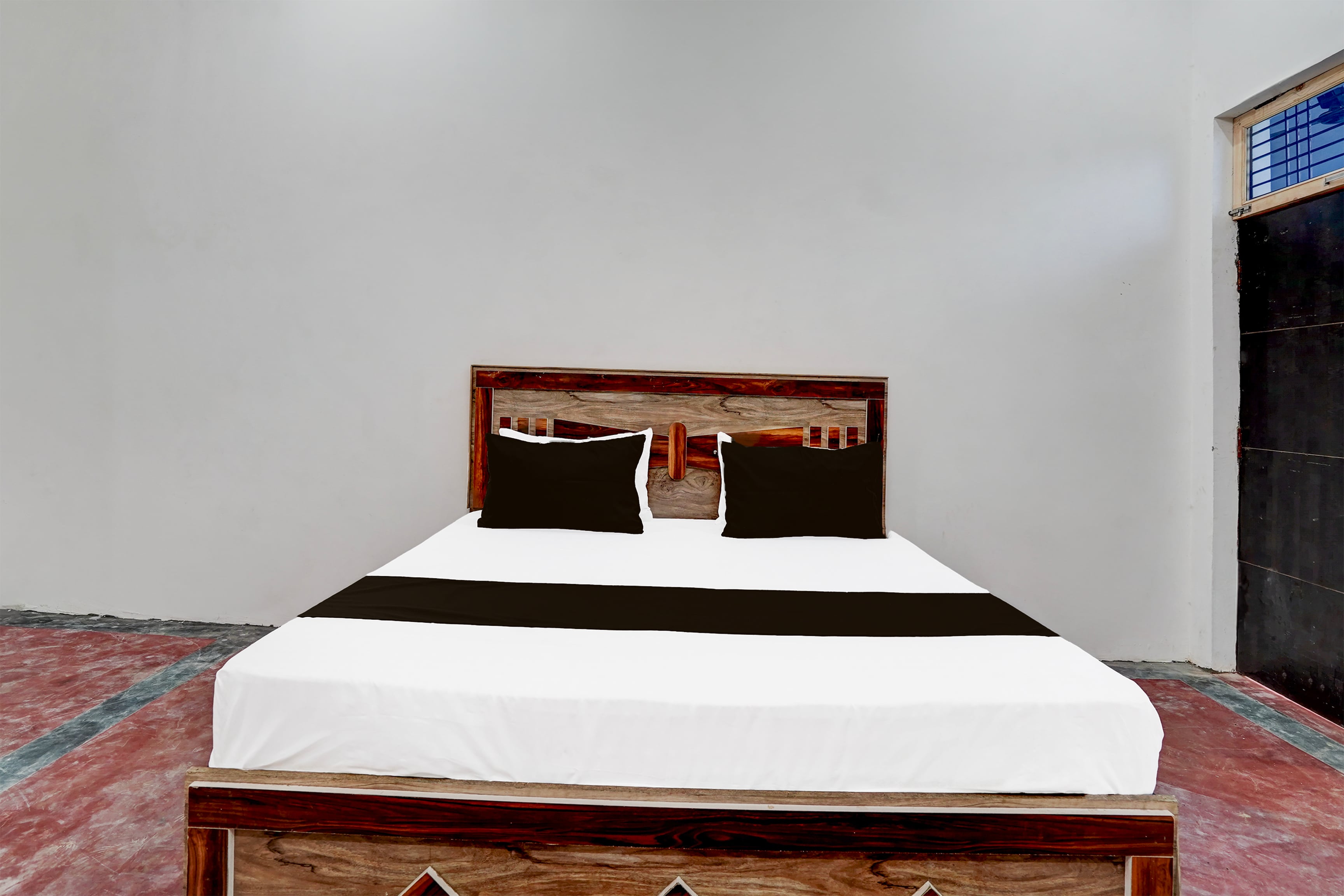 Hotel O HAPPY IN RESIDENCY - Tap to explore photos