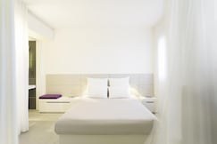 NOVOTEL SUITES PERPIGNAN CENTRE, Pyrenees-Orientales