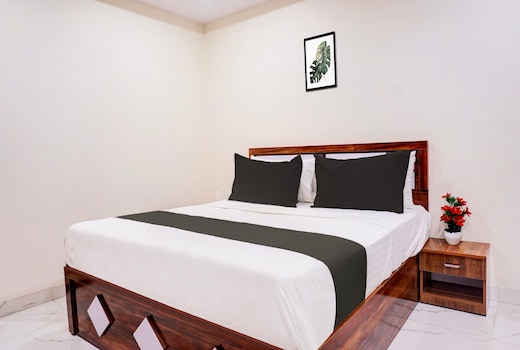Hotel O Royal Inn