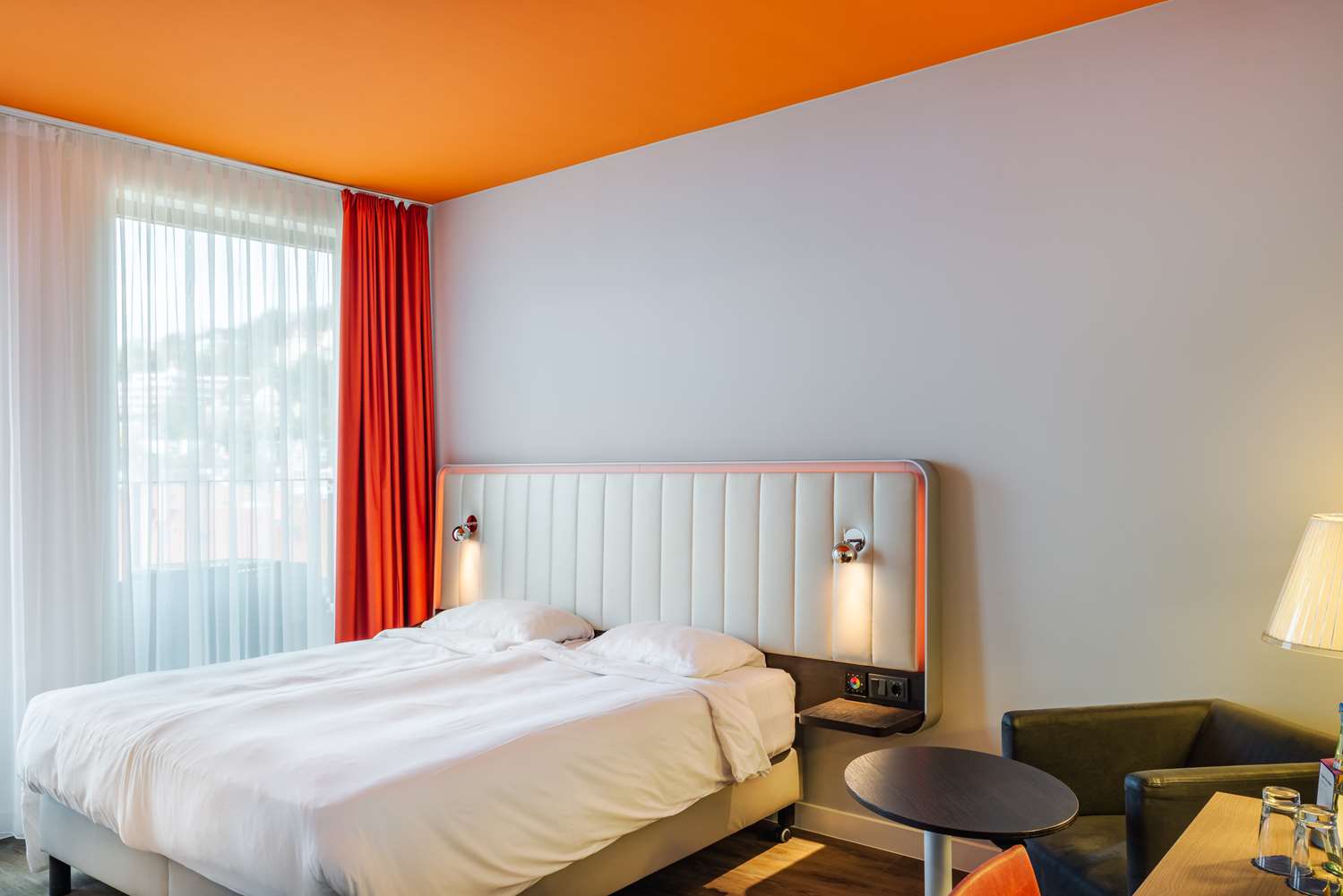 Park Inn by Radisson Stuttgart - Tap to explore photos