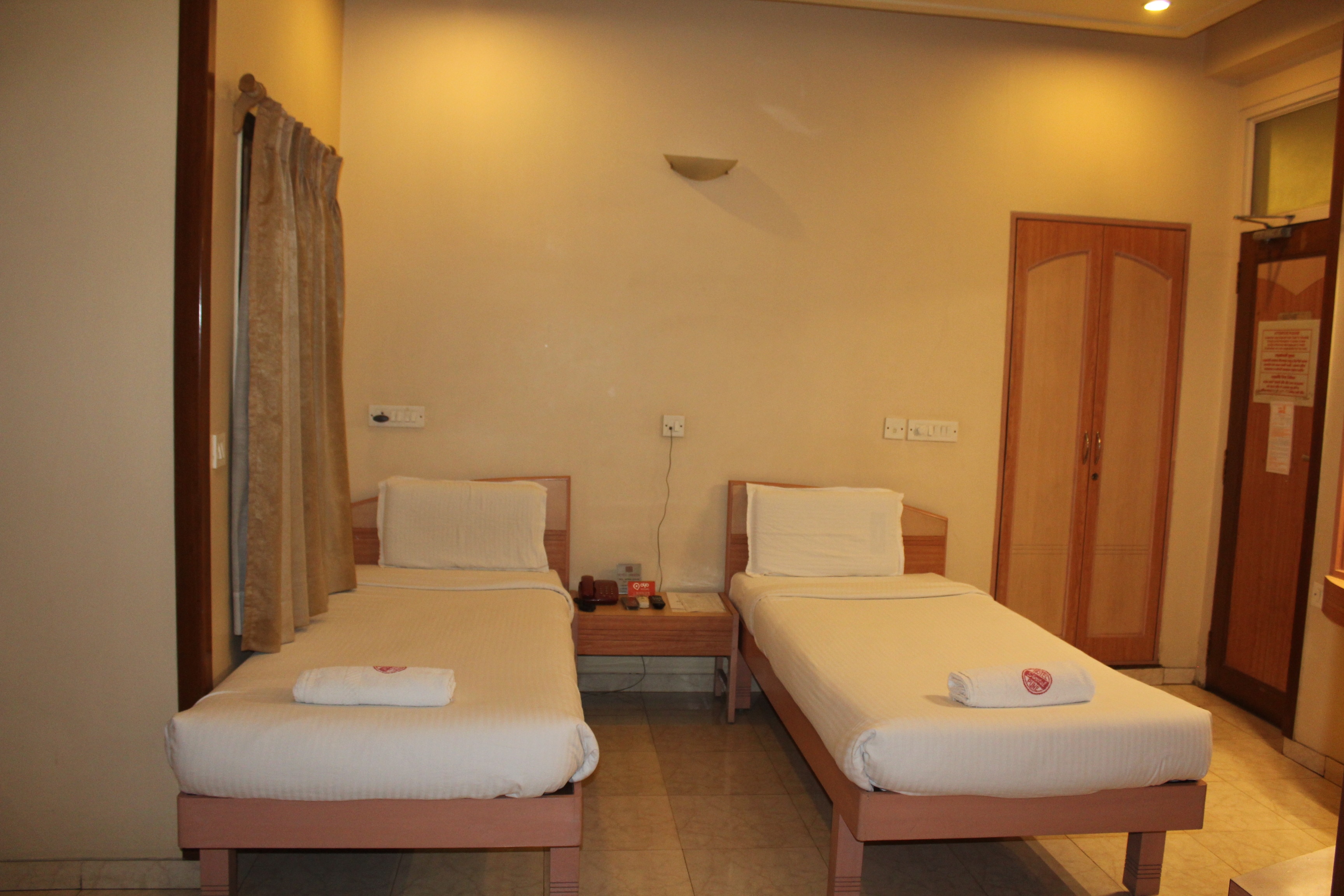 Hotel Sheetal - Tap to explore photos