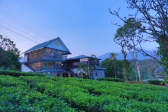 The Svarga Hill View Resort, Munnar