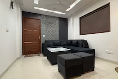 The Nook 5, Zirakpur