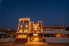 FabHotel Hari Kunj 900 m from Kashi Vishwanath Temple Nr. Kashi Vishwanath Temple, Varanasi