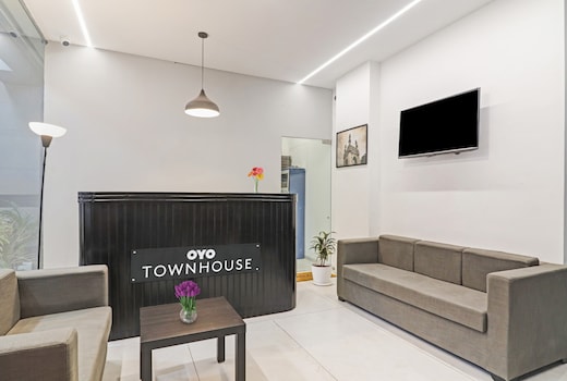 Super Townhouse Ameerpet