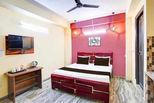 Hotel O The Glory Near Sector 18 Metro