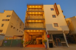 Hotel The Kiara Near Delhi Airport, Delhi