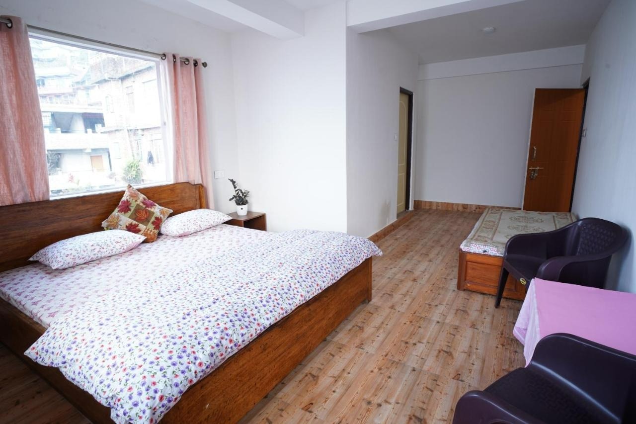 Himalok Homestay - Tap to explore photos