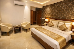 Hotel Velocity - Free Airport Pickup, Delhi