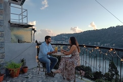 Nainital Willows - Lake View Rooms, Nainital