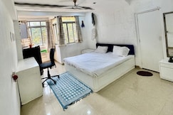 Pixiestays Rose Retreat Bandra, Mumbai