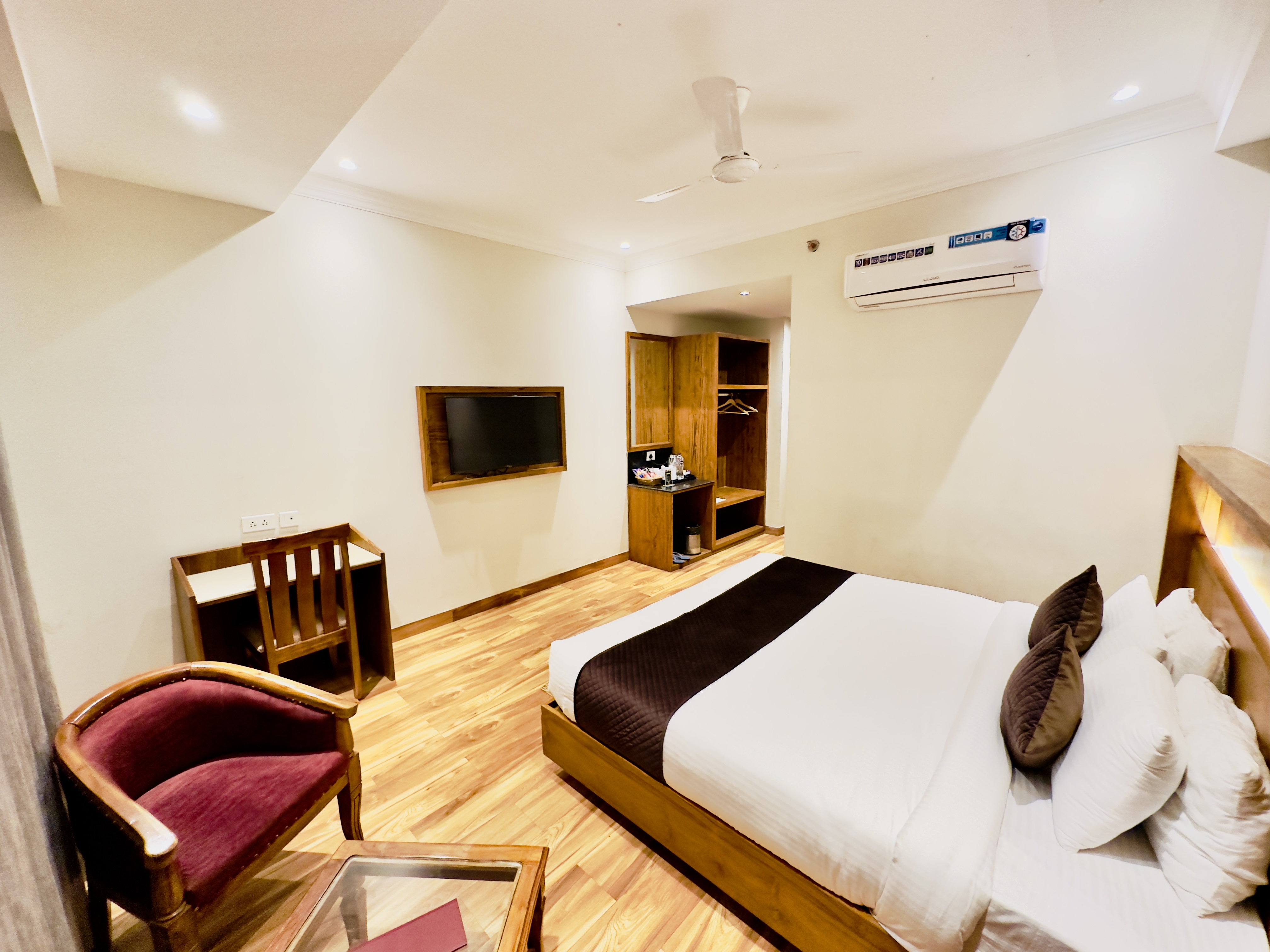 Hotel The City Life, Mohali
