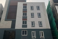 Hotel O VASAVI GRAND, Tirupati