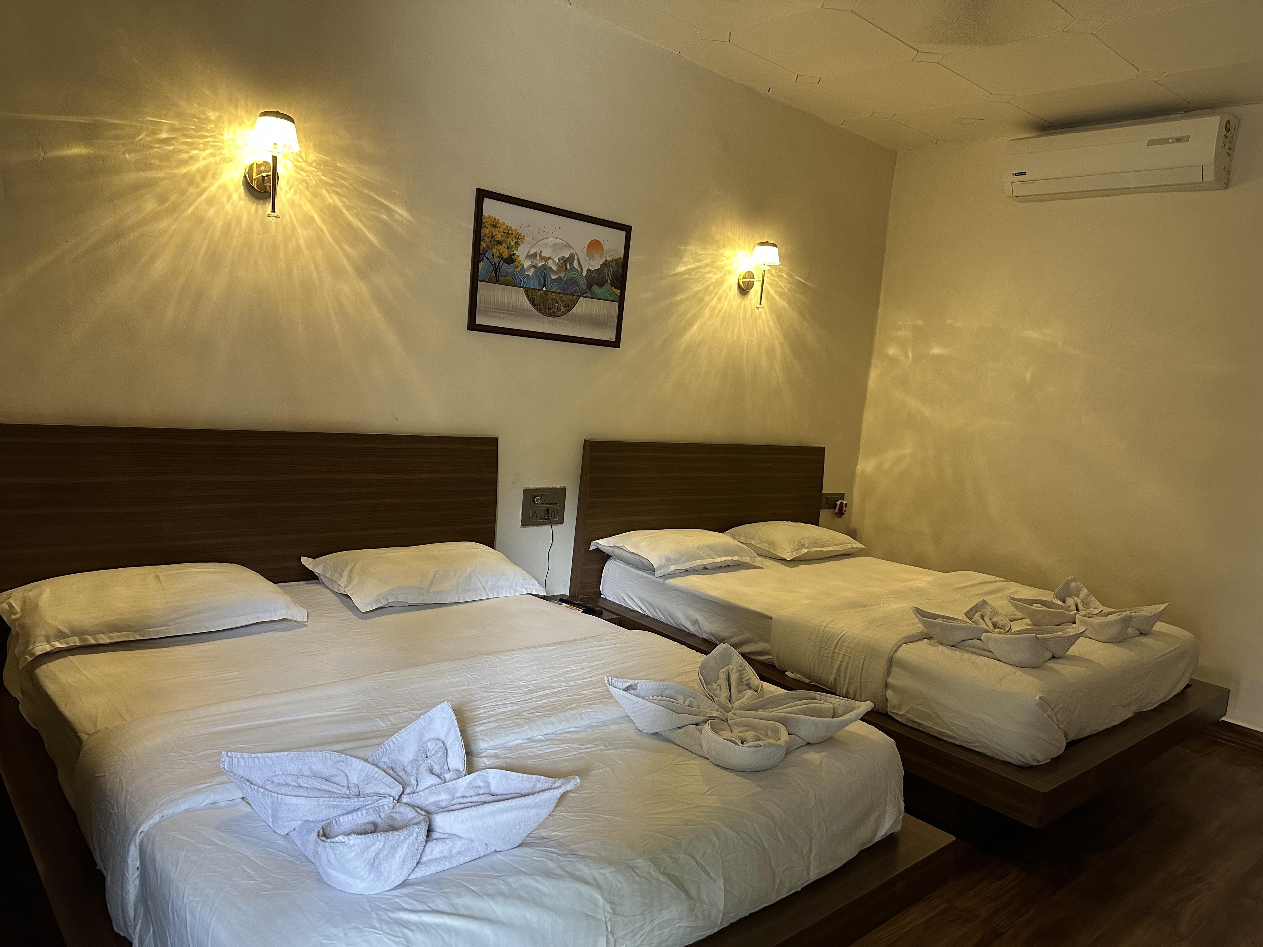 Hotel Premdeep 4
