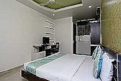 Collection O Hotel Midland, Bhopal