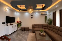 Vantata lux, Dehradun