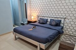 The Whispering Nook   A Calm Hideaway, Pachhad