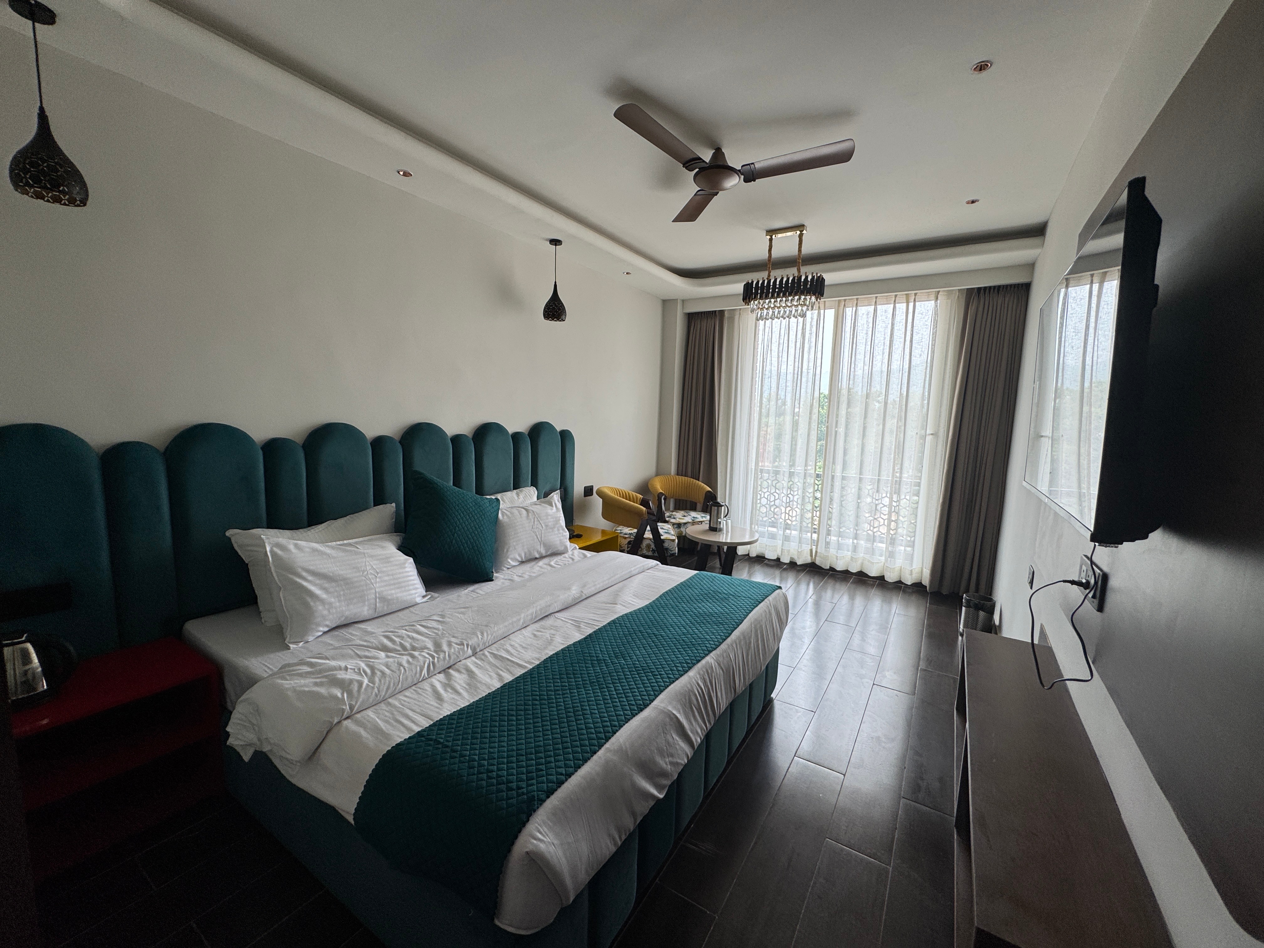 Hotel Ganga Amantran - Tap to explore photos