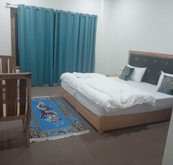 Deluxe Room with Mountain View
