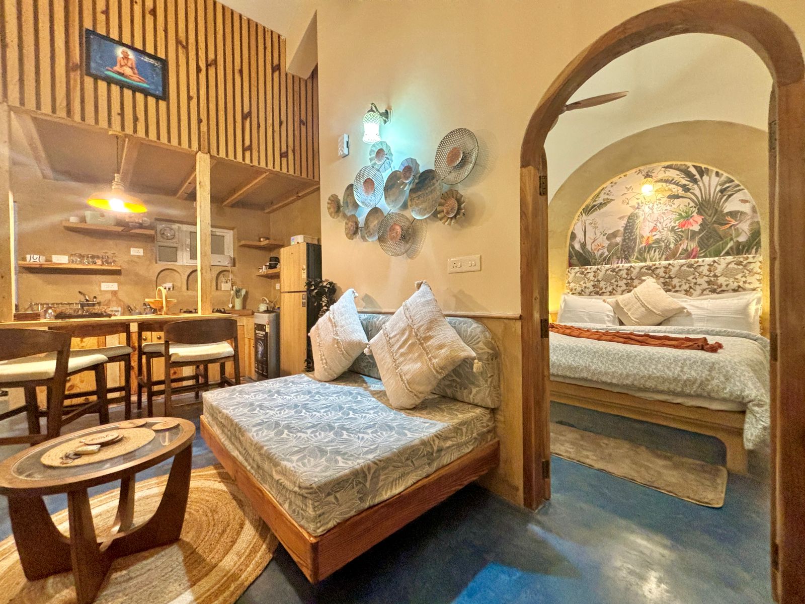 Natural and earty 1 Bedroom serviced apartmnet with pool in Siolim - Tap to explore photos