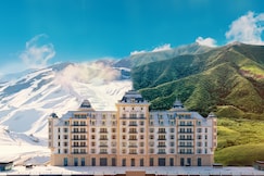 Pik Palace, Shahdag, Autograph Collection by Marriott, Gabala