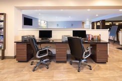 Ramada by Wyndham Burbank Airport, Los Angeles