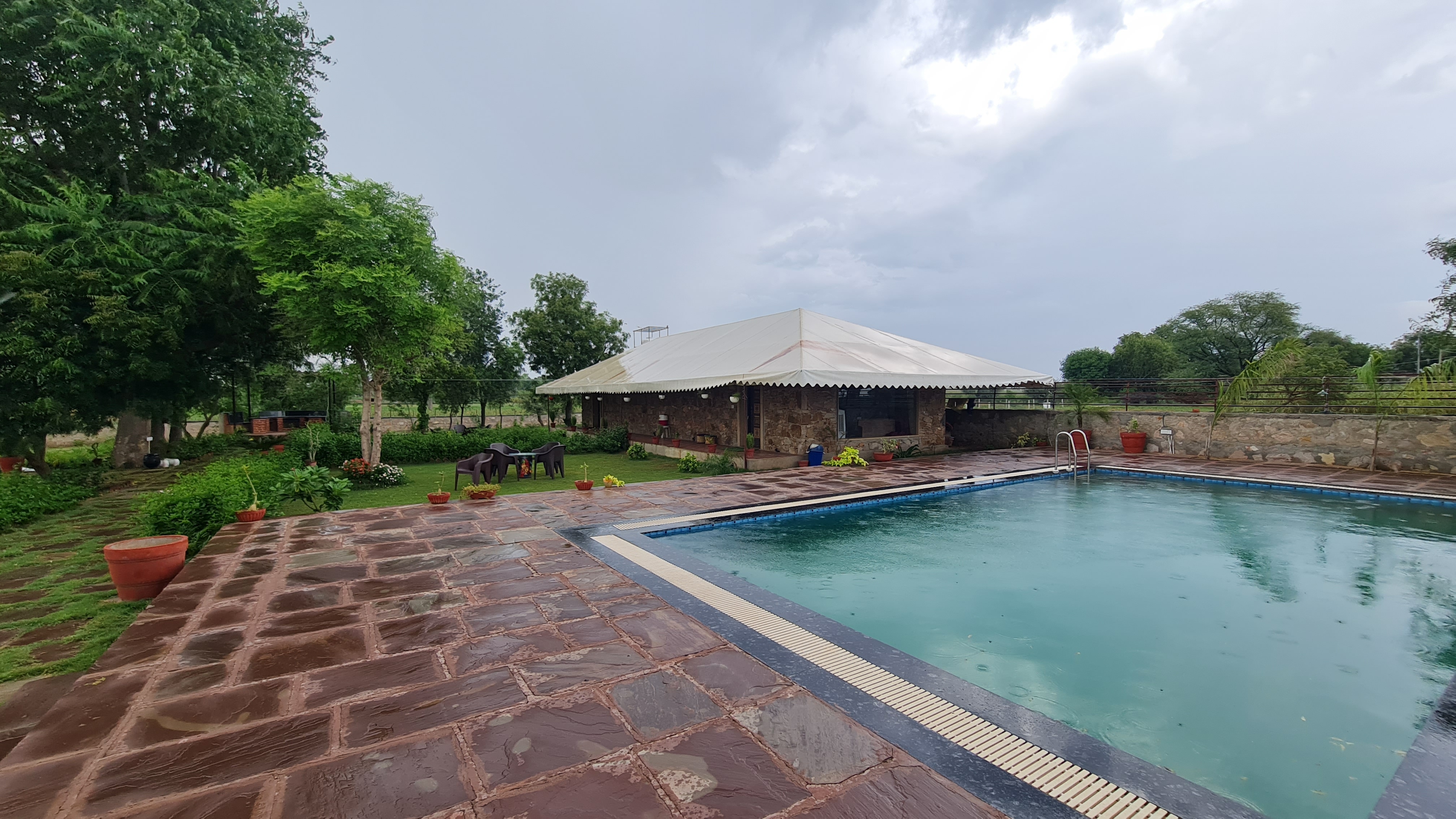 The Rustic Villa I Farmhouse with Pool - Tap to explore photos
