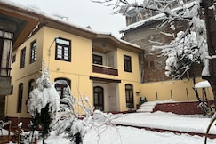 Hezzah Cottage, Srinagar