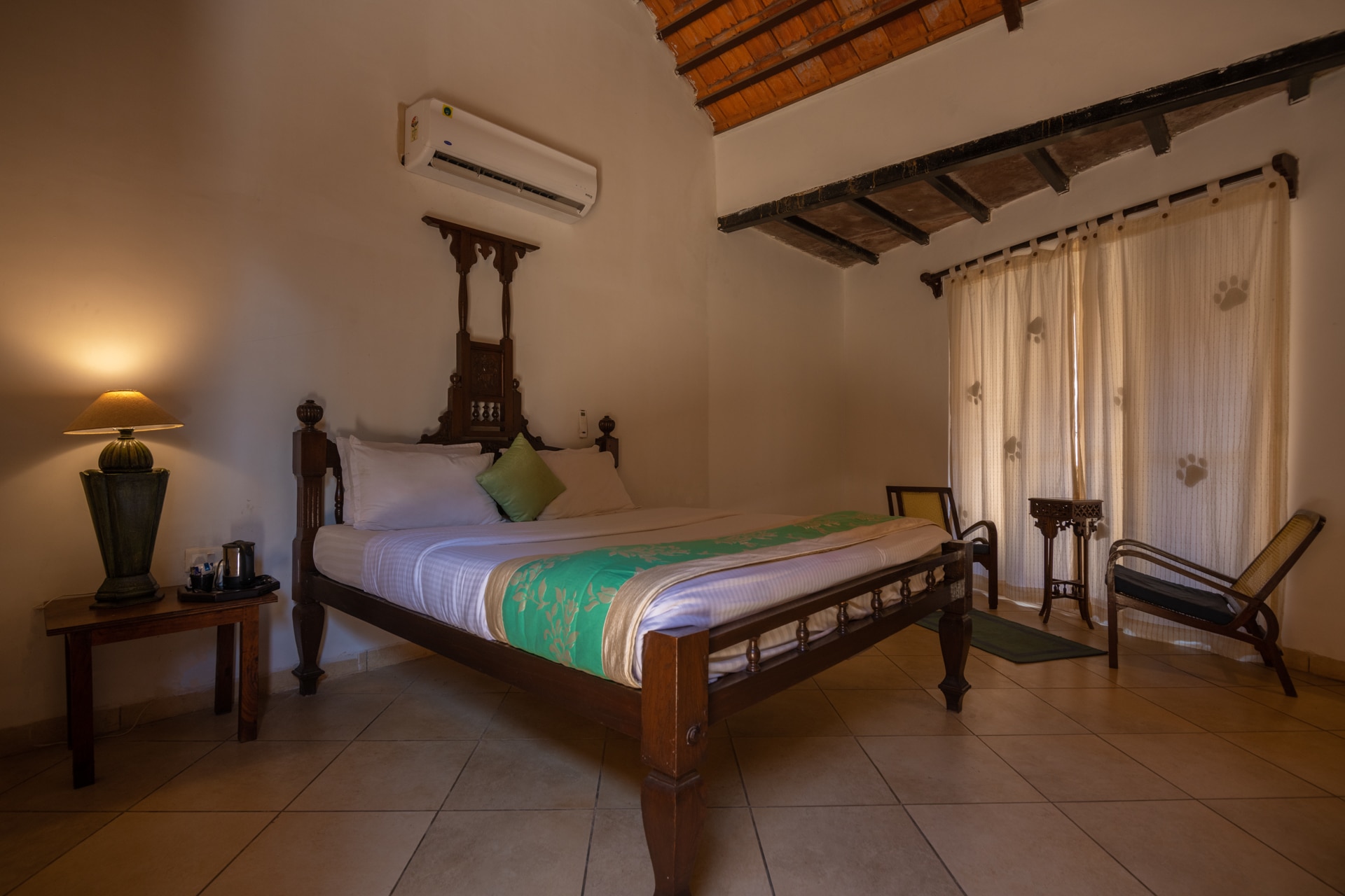 Greetoe Resorts | Celebration Van Villas - Tap to explore photos