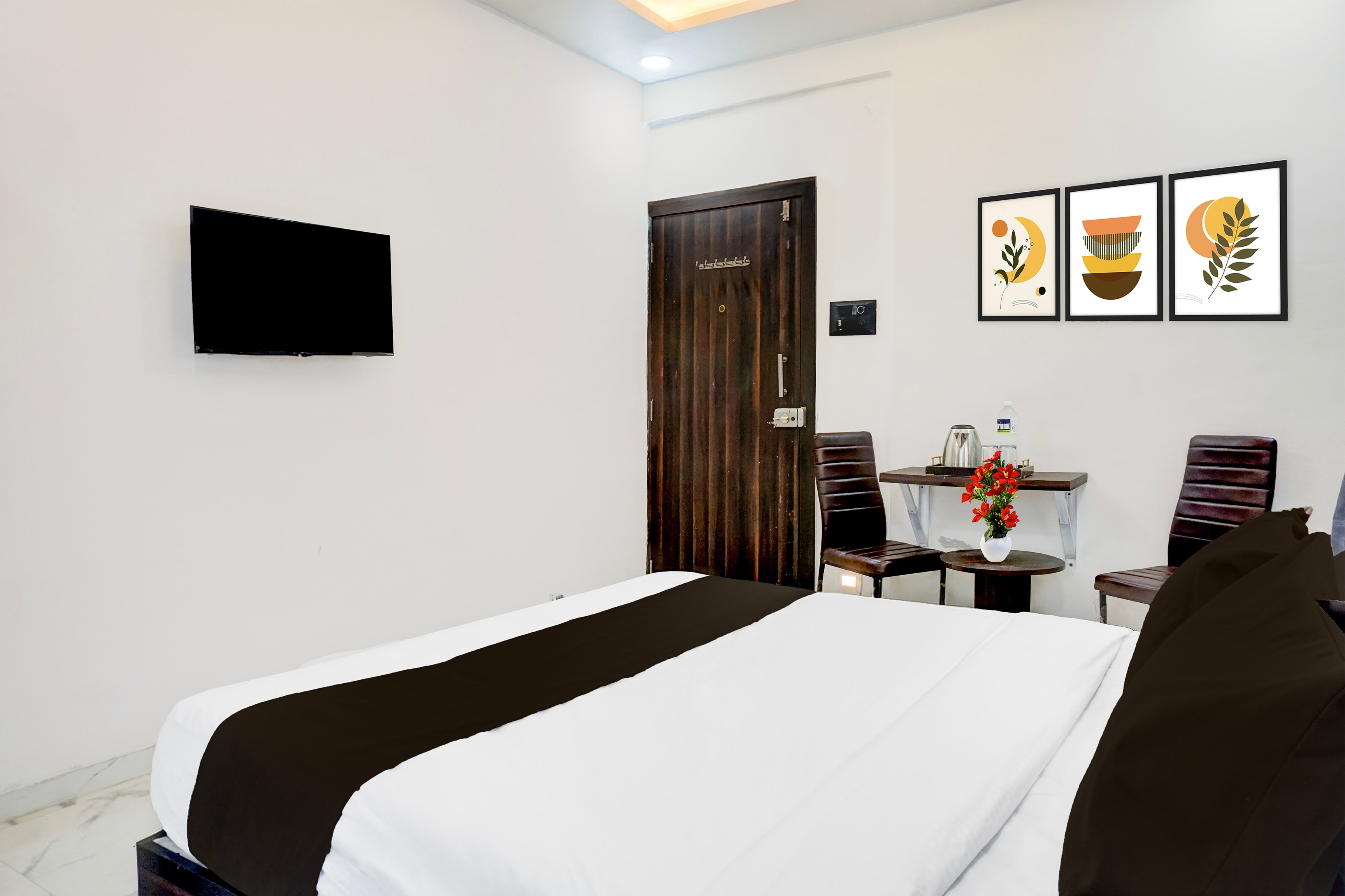 Super Townhouse Hinjewadi Corporate Stays 4