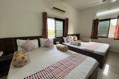 Shakti hostel&hotel, Bhuj
