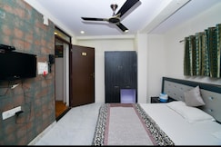 Hotel Pramukh Palace, Nadiad