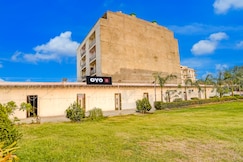SPOT ON Golden Farms by Punjabi Rasoi, Greater Noida
