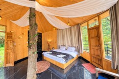 Riverside Treehouse Postcardsstay Jibhi Himachal, Anni