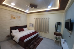 The Trishul Stay, Varanasi